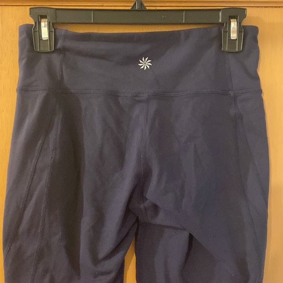 Athleta Revelation Crop Capri Leggings Mid Rise Navy Blue Size Small - Picture 8 of 12